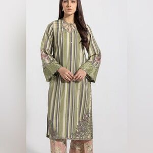 Ethnic dress size small